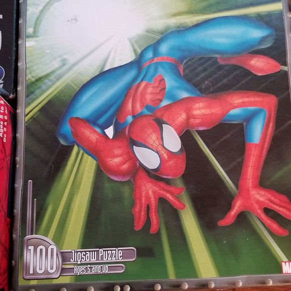 Set of Spiderman Puzzles - Picture 2 of 4